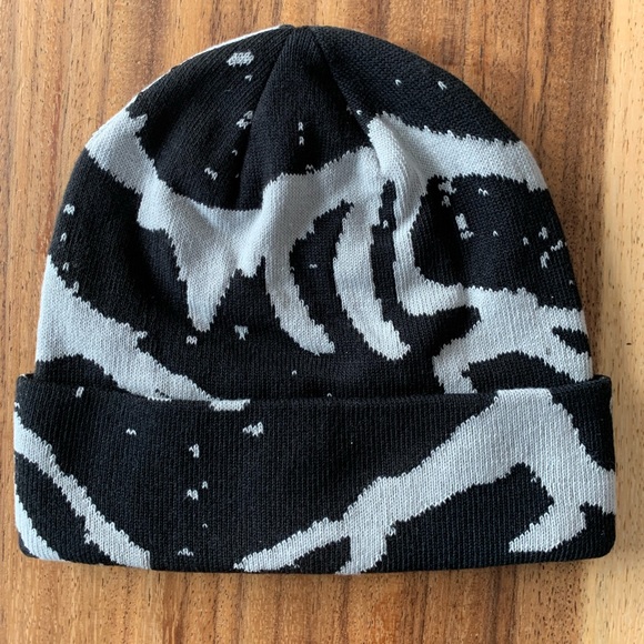 Brand New Arc’Teryx Grotto Toque - Picture 2 of 4